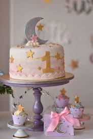 Twinkle Twinkle Little Star Birthday Party Ideas Photo 2 Of 13 Star Birthday Party Birthday Cake Kids Birthday Cake Girls