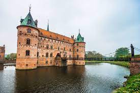 Průměrná nadmořská výška je do 30 m n. Zajimavosti Danska Zajimava Mista A Pamatky K Videni Travelmag Cz