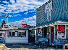 The Clam Shack Kennebunkport Maine The Clam Shack By The Bridge That Crosses The Kennebunk River Has Both A Takeout Men Maine Road Trip Kennebunkport Maine