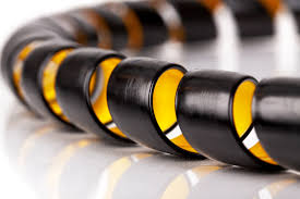 Um es zu bekommen musst du allerdings ein kadabra erstmal tauschen, da es sich nur per tausch entwickelt. Safe Spirale Abra Safeplast