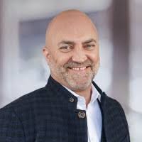 100+ "Dan Suter" profiles