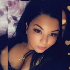 Vanessa Marie Cota (@vmcota21)