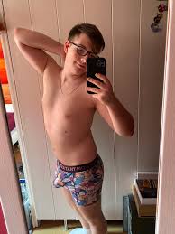 simonstc 🥵 on X: I'm a little horny 🥵 RT to suck my dick 🥵💦😏  t.covHJic50rq2  X