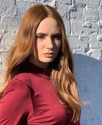 Reddit The Front Page Of The Internet Karen Sheila Gillan Karen Gillan Karen Gilan