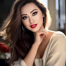 Crystal Holliman's Instagram, Twitter & Facebook