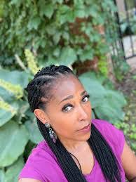 Linda Plouffe's Instagram, Twitter & Facebook