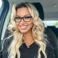 Katie Korte's Instagram, Twitter & Facebook