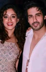 Guys last couple lmlie won now let's vote and which could takes the cup