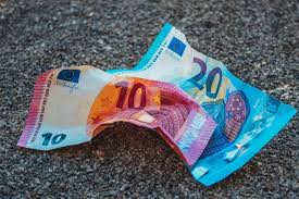 Die inflationsrate in deutschland erreicht im mai 2,5, prozent und damit einen neuen rekord. Inflation Aktuell Warum Sie So Gefahrlich Sein Kann