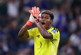 Zion Suzuki Vicino al PSG per 35 Milioni di Euro