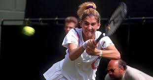Liste au combien intéressante : 9 Juin 1990 Le Jour Ou Seles A Ete La Plus Jeune Laureate De Grand Chelem