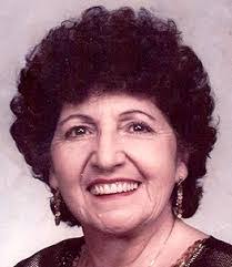 Veronica Giles's Instagram, Twitter & Facebook