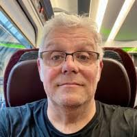 Paul Castle's Instagram, Twitter & Facebook