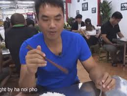 Đây có lẽ là cú sốc lớn nhất đối với trí và mẹ từ trước đến. Gjstjsj2macpbm