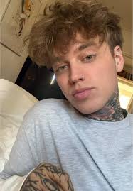 Video's van Aaron (@itaintokbro) met Betty and simon _ Nothing new by Rio  Romeo