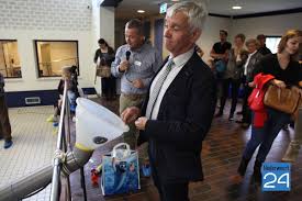 Selecteer hieronder jouw laco accommodatie om de zwemlesvorderingen van jouw kind te bekijken. Laco Nederweert Heeft Grootste Schatkist Van Nederland Nederweert24