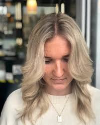 Angela Thomson (@angelathomson_vivosalon) • Instagram photos and videos