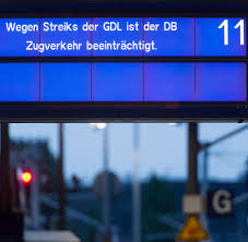 Schon am dienstag wird klar sein, ob die lockführer ihre arbeit niederlegen. Deutsche Bahn Tarifstreit Mit Gdl Streik An Pfingsten Droht Welt