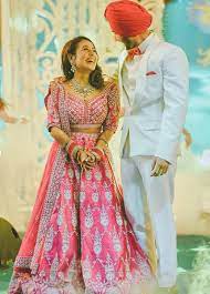 Neha kakkar revealed how rohanpreet singh was initially not ready for marriage but drunkenly messaged her one day, saying that he can't live without her and wants to get hitched. Bomb Controversy After Indian Idol Judge Neha Kakkar Gets Explosive Identity After Wedding With Rohanpreet Singh Suitor Of Ex Bigg Boss Contestant Shehnaaz Gill Aka Punjab S Katrina Kaif