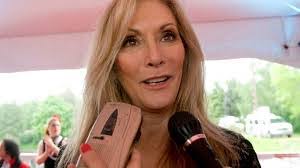 Nanette Workman's Instagram, Twitter & Facebook