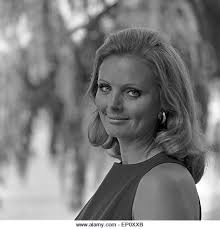 Geburtstag der schauspielerin ruth maria kubitschek an gemeinsame zeiten erinnert. Deutsche Fictitious Character Deutsche Schauspielerin Ruth Maria Kubitschek Ende 1960er Jahre Ende Der 1960er Jahre Stockfotografie Alamy