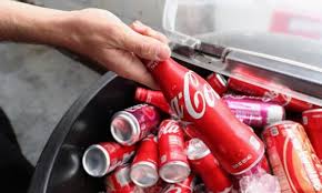 L as acciones de coca cola caen este 16 de junio de 2021 después que el futbolista cristiano ronaldo, en la rueda de prensa previa al partido de portugal contra hungría, retirara dos botellas de. H7vdhqlxshvmwm