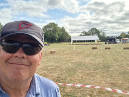 Cactus land in Morton, closing forever today! Open until 4pm  https://cactusland.co.uk/main.php