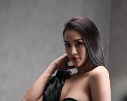 Foto Seksi Nyaris Tanpa Busana Anya Geraldine Bikin Kaum Adam Geger! |  Paling Seru