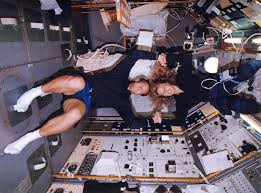 La guía definitiva para practicar sexo en el espacio