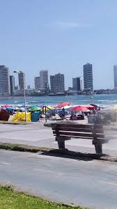 Playa Cavancha: ¡Explora la #miami #beach Beach chilena! Si te gusta el  turismo de sol y #playa, en #Chile encontrarás cientos de lugares para  visitar y disfrutar. Uno de los más populares es la playa ...