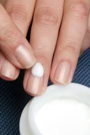 8 x expert source lindsay yoshitomi nail artist expert. How To Moisturize Your Cuticles Howstuffworks