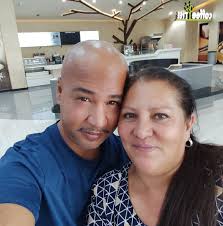 Y ninguna criatura se oculta a su vista, sino que todos están desnudos y  expuestos a los ojos de aquel a quien debemos rendir cuentas". Hebreos 4:13 