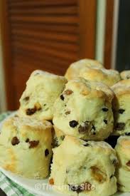 Easy Fruit Scones Only 5 Ingredients The Links Site Scones Recipe Easy Scones Easy Fruit Scones Recipe