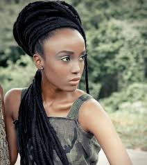 In naturally coarse, kinky, or curly hair, go for layers to reduce bulk or create overall shape. 80 Kinky Hairstyles To Try This Summer