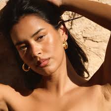 Annie Apple Brioni Croissant Chunky Gold Hoop Earrings