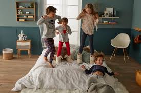 The perfect party invitation for the perfect party. 10 Idees Pour Organiser Une Pyjama Party De Folie Tape A L Oeil