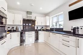 100+ brands fast delivery local support 15 days return policy cod available. 4 Bedroom Detached House For Sale In Bedfordshire