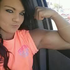 Roberta Maier's Instagram, Twitter & Facebook