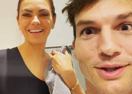 Mila kunis and ashton kutcher have a different approach when it comes to bathing their kids. Ohqkvrfxtc R0m