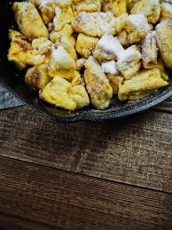 Rezept Fur Kaiserschmarrn Aus Dem Ofen Mit Birnen Tonka Kompott Ohne Rosinen Kaiserschmarrn Rezept Rezepte Kaiserschmarrn