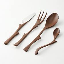 design on remet le couvert en bois my little recettes couverts design couverts de table ustensiles en bois