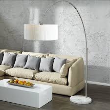 Wenn sie das nachmachen wollen, aber sich nicht für die arco entscheiden, braucht ihre leuchte in jedem fall eine entsprechende höhe und ausladung. Die Bogenlampe Design Klassiker Als Schmuckstuck