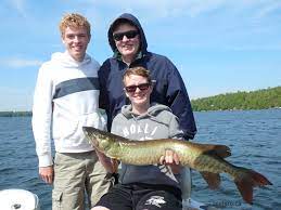 Fish lake rousseau fishing resort in west central florida with bud andrews. Fall Fishing Muskie In Muskoka
