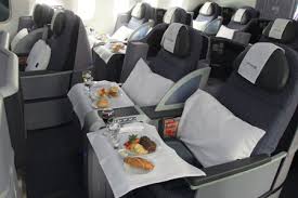 Showcasing the boeing 787 dreamliner on its flight ua4 between houston iah and london heathrow lhr, sitting in united economy plus; First Looks An Inside Look At United Airlines New Boeing 787 8 Dreamliner World Airline News