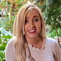 Amanda Wiggins's Instagram, Twitter & Facebook