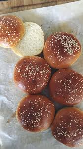 Brioche Burger Buns Die Fluffigsten Hamburgerbrotchen Boumbelle Hamburgerbrotchen Hamburger Brotchen Burger Brotchen Rezept
