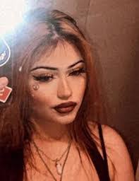 Carrie Scholl's Instagram, Twitter & Facebook