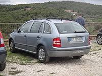 Fabia style se chlubí především líbivými doplňky. Skoda Fabia Wikipedia