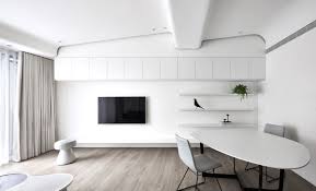 Two Modern Minimalist Homes That Indulge In Lots Of White White Interior Design Interior Design Degree Minimalist Home