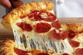 Personal pan pizza berapa potong. Ini Cara Mudah Memangkas Kalori Pizza